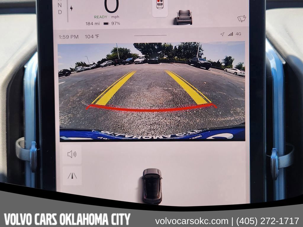 2025 Volvo EX30 Plus - Photo 17