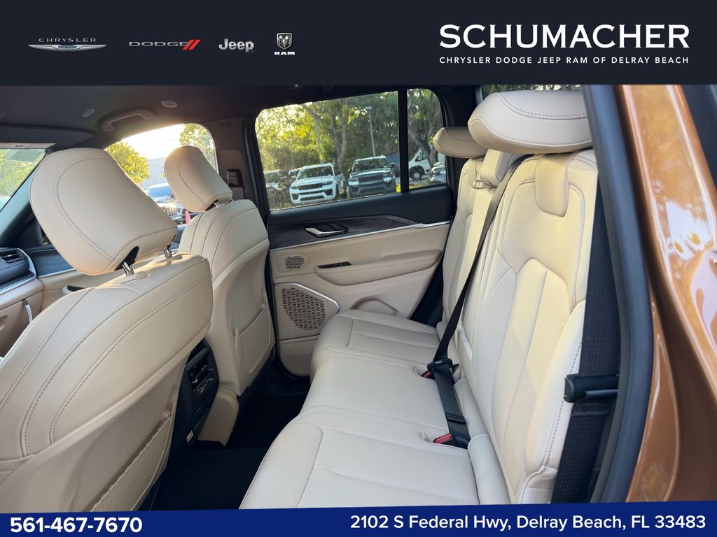 new 2026 Jeep Grand Cherokee car, priced at $38,635