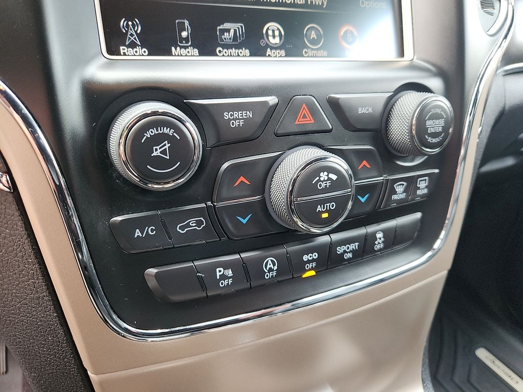 Thumbnail: 2017 Jeep Grand Cherokee - 15