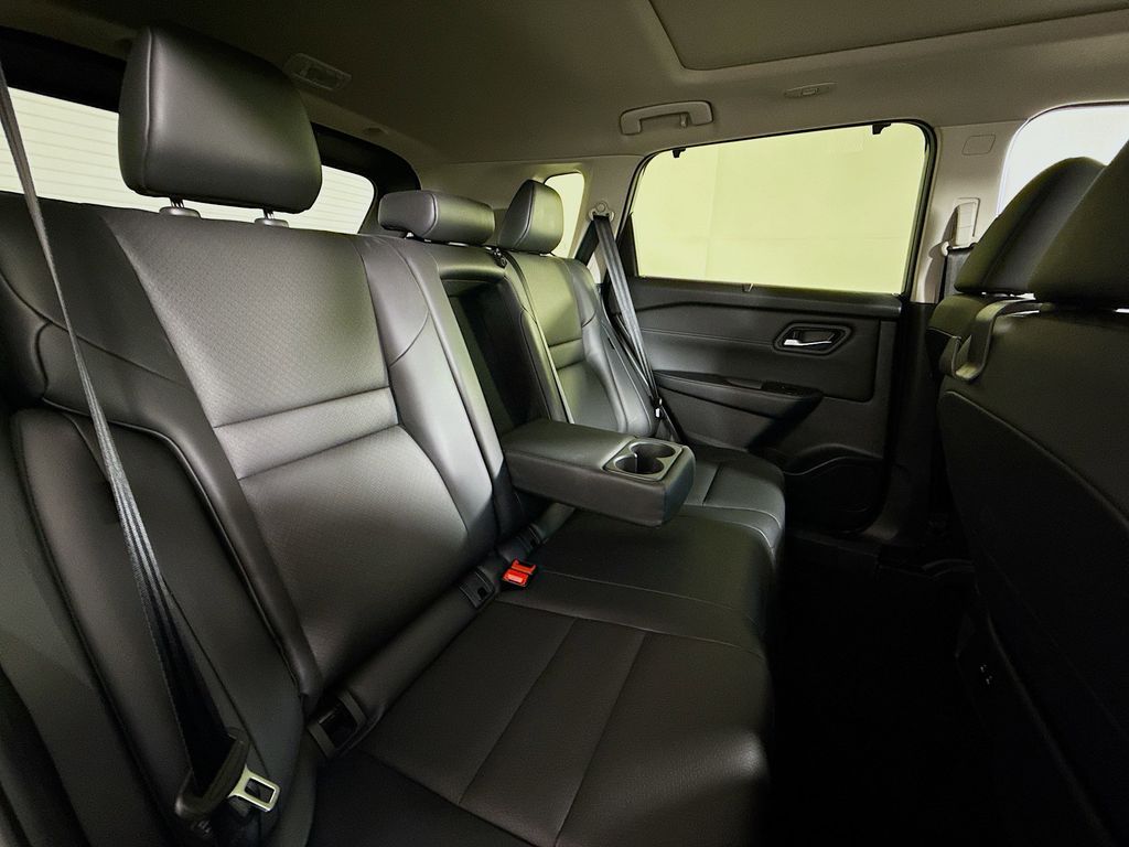 Thumbnail: 2024 Nissan Rogue - 27