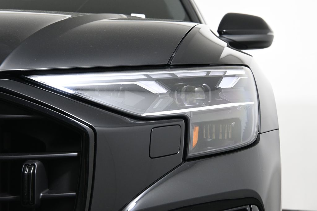 Thumbnail: 2025 Audi Q8 - 10