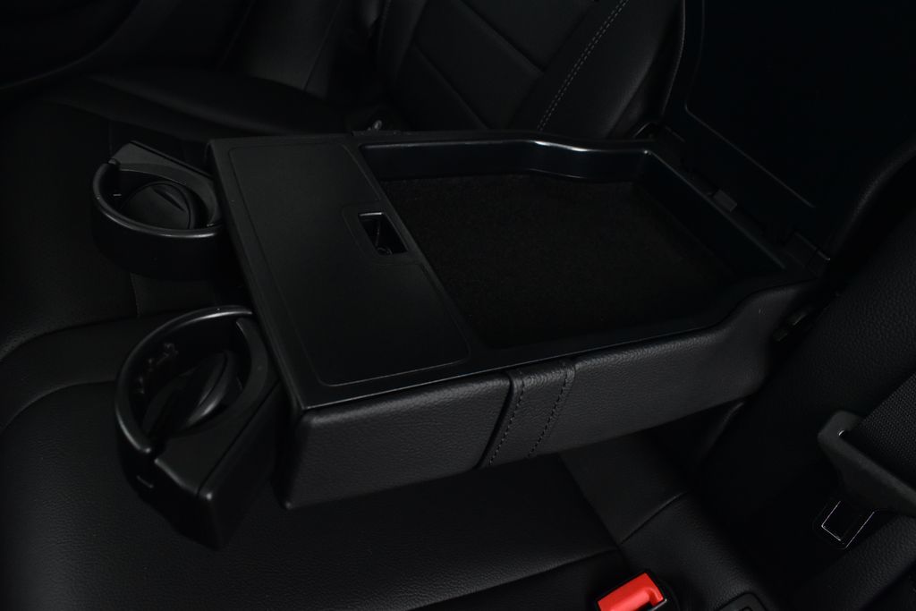 Thumbnail: 2021 Mercedes-Benz GLC - 32