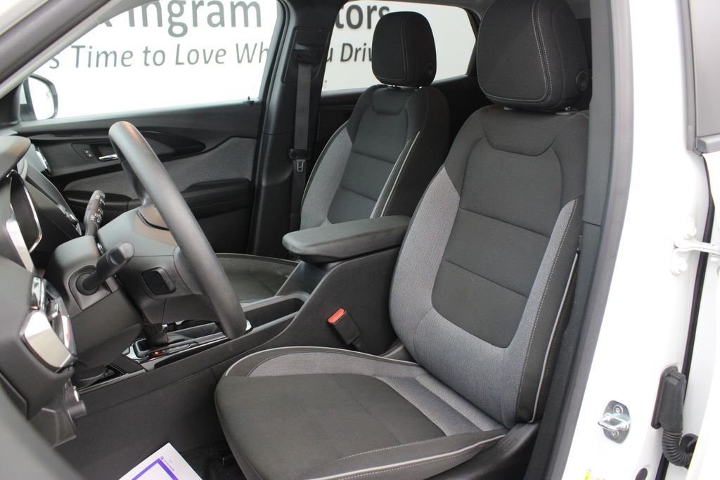 used 2023 Chevrolet TrailBlazer car