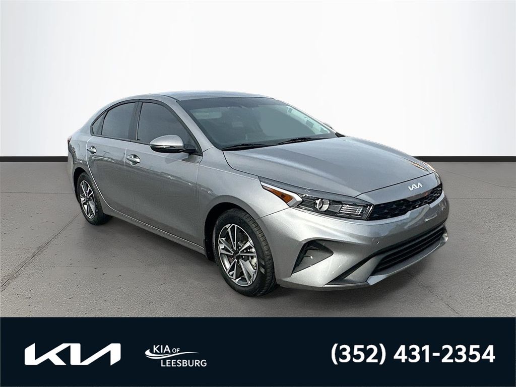 2023 Kia Forte LXS FWD