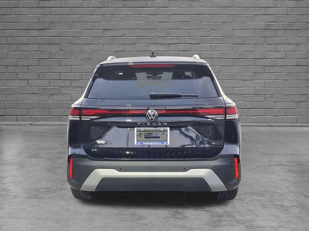 New 2026 Black Volkswagen 2.0T SE image 4
