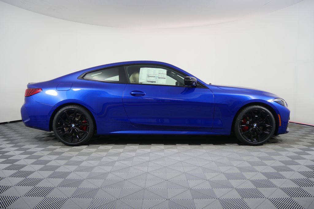 Thumbnail: 2026 BMW 4 Series - 2