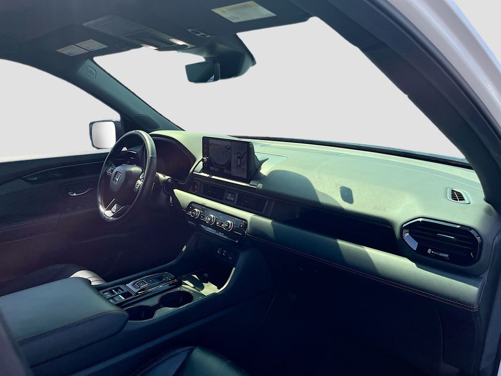 2025 Honda Pilot TrailSport - Photo 31