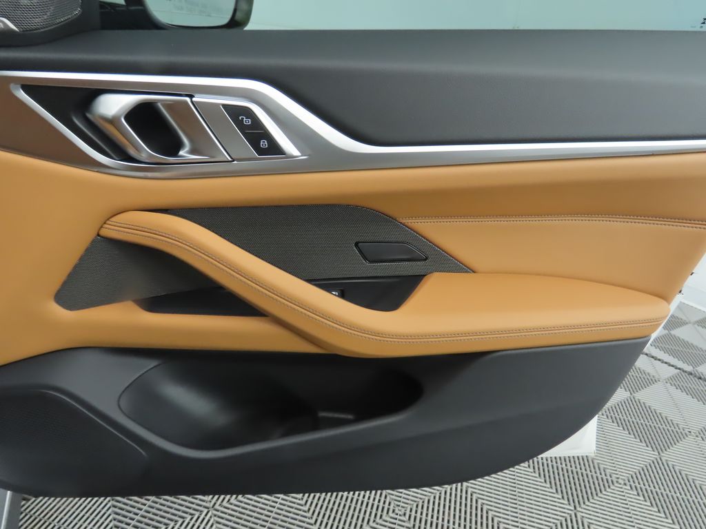 Thumbnail: 2025 BMW i4 - 26