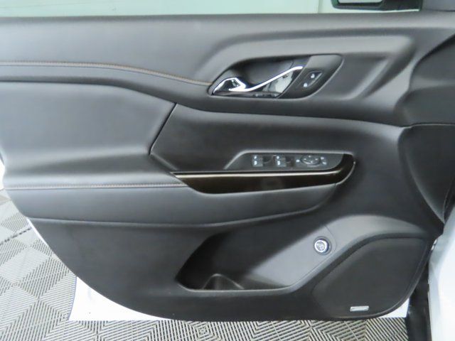 2023 GMC Acadia AT4 25
