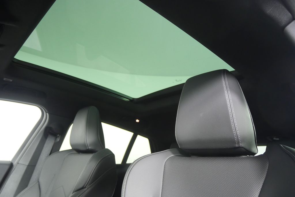 Thumbnail: 2025 BMW X2 - 11