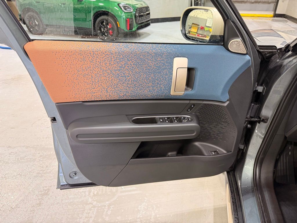 Thumbnail: 2025 MINI Cooper Countryman - 10