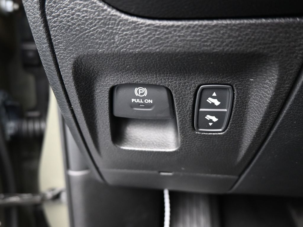 New 2026 Canyon Lake Ram Laramie image 29