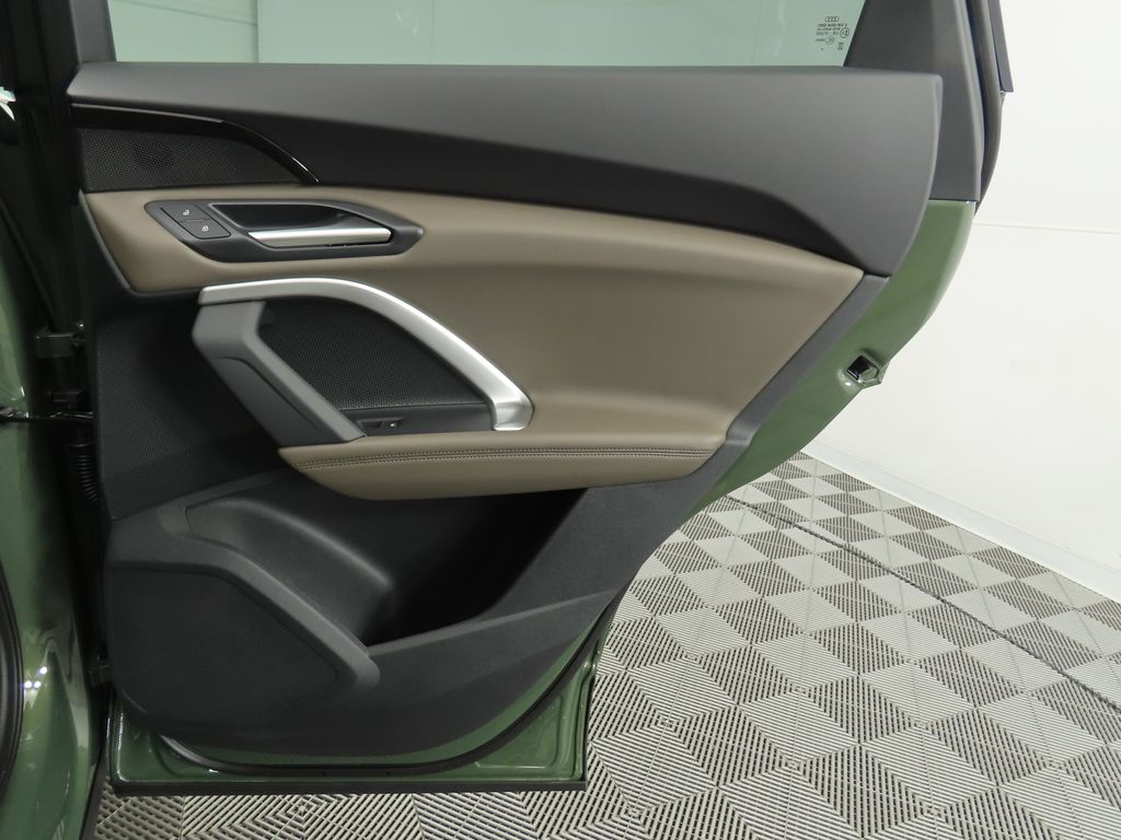 Thumbnail: 2025 Audi Q5 - 29