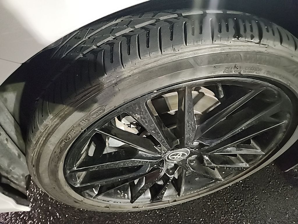 Thumbnail: 2023 Toyota Camry - 11