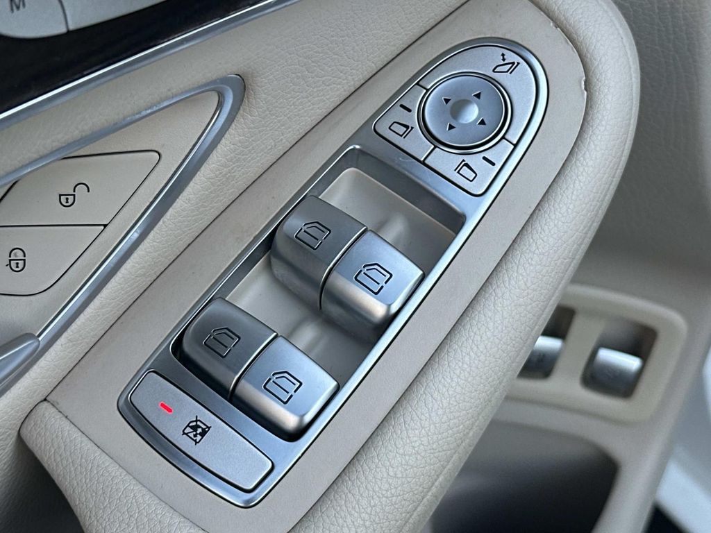 Thumbnail: 2018 Mercedes-Benz GLC - 29