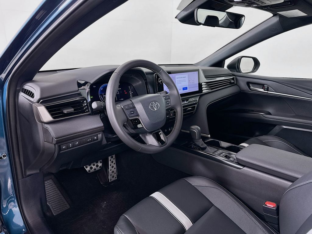 Thumbnail: 2025 Toyota Camry - 9