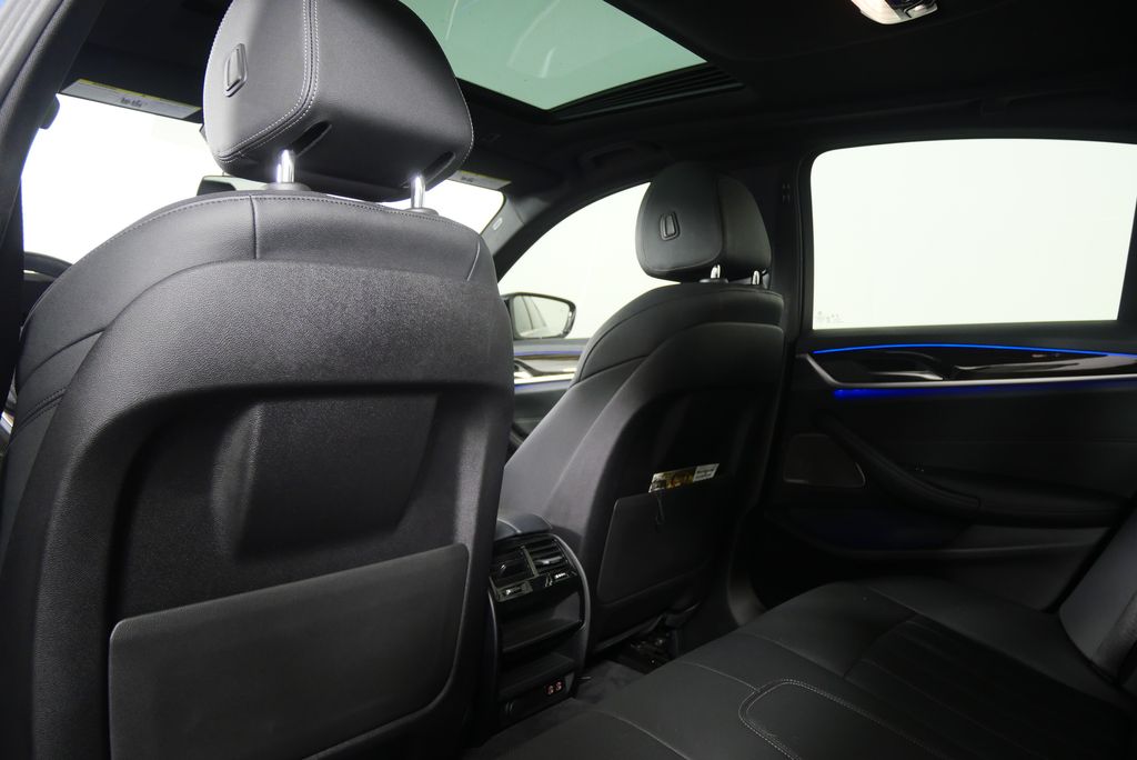 Thumbnail: 2023 BMW 5 Series - 17