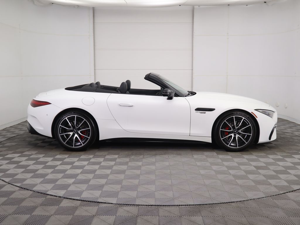 Thumbnail: 2022 Mercedes-Benz SL-Class - 4