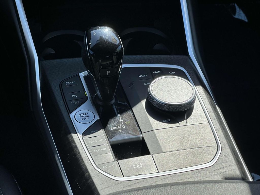 2022 BMW 3 Series 330i xDrive 13