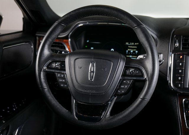 2018 Lincoln Continental Premiere photo 15