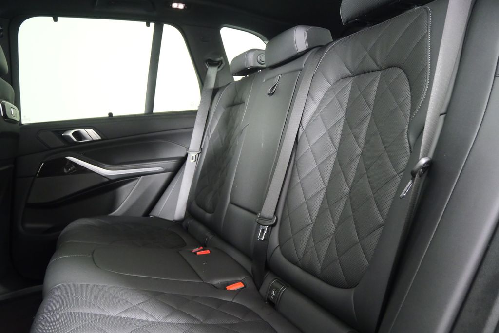 Thumbnail: 2024 BMW X5 - 16