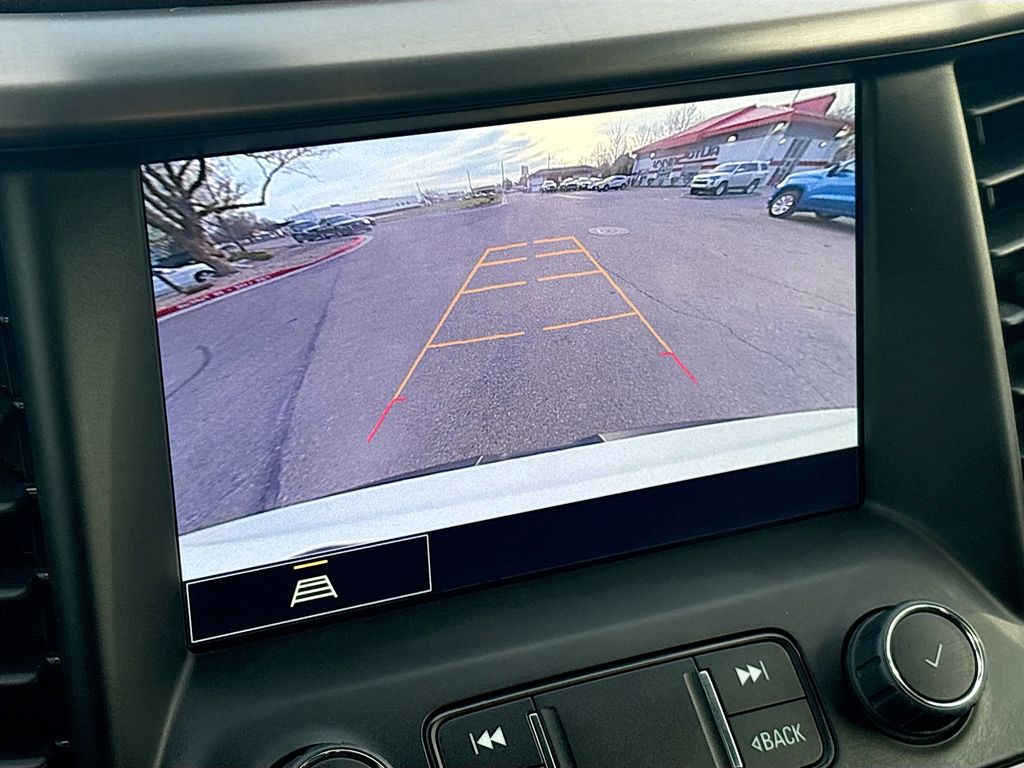 Used 2023 White GMC AT4 image 14