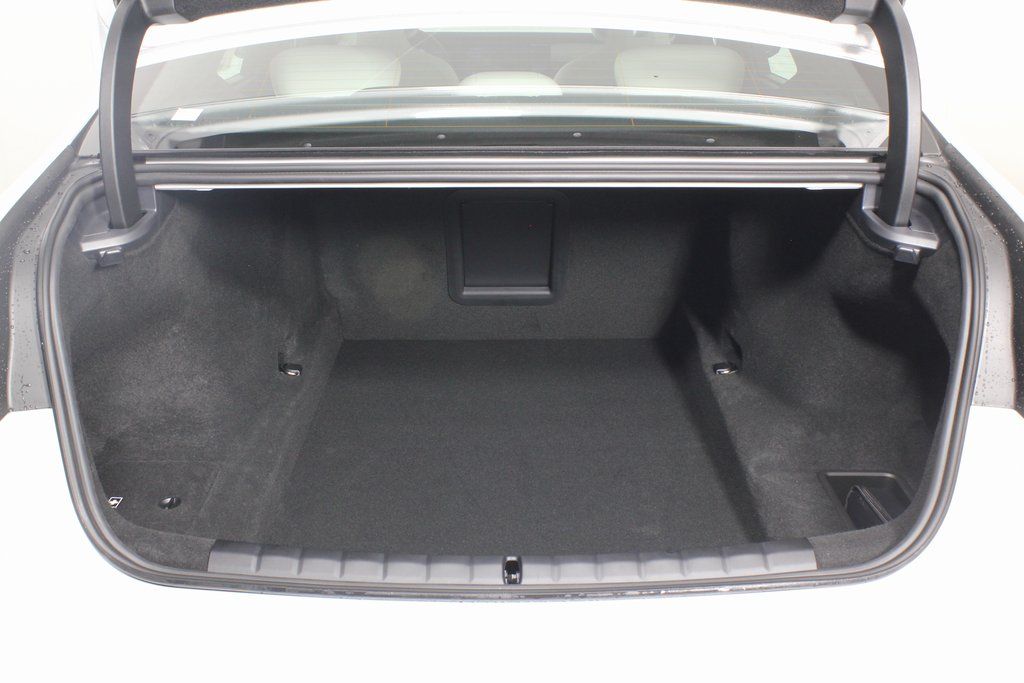 Thumbnail: 2025 BMW 7 Series - 8