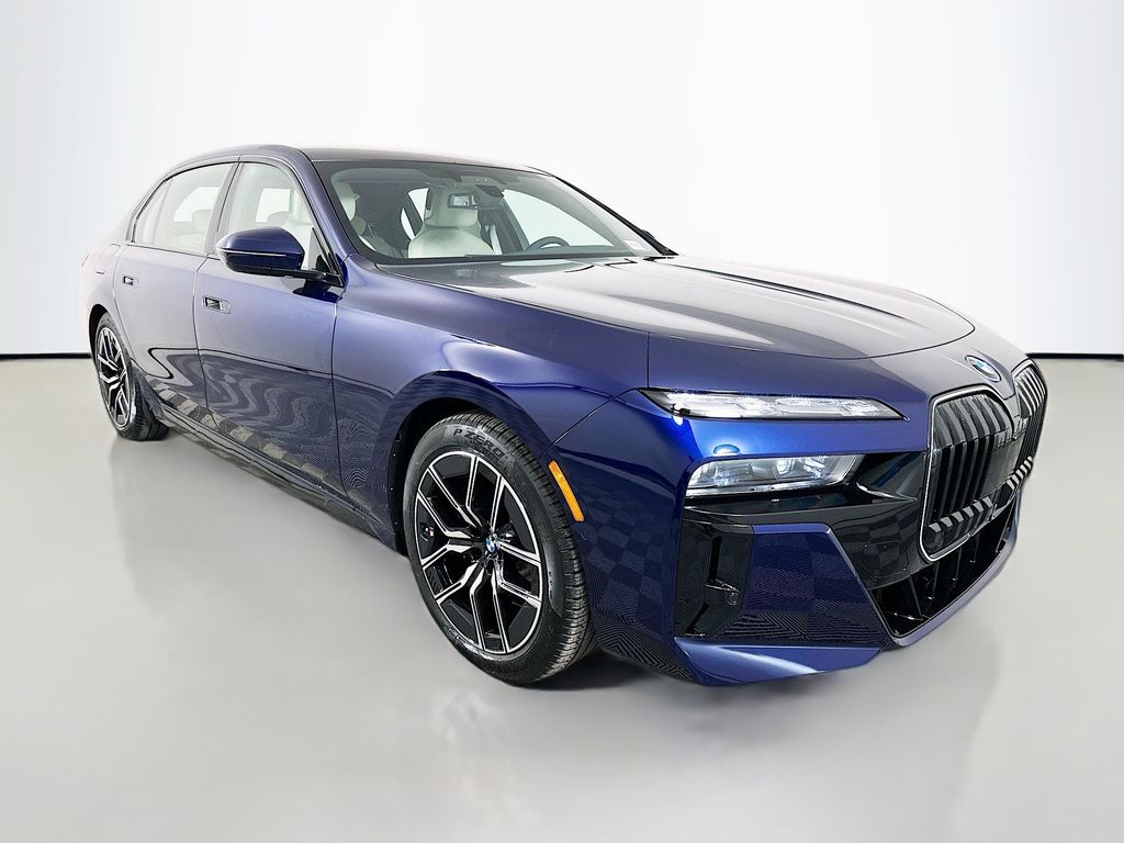 Thumbnail: 2026 BMW 7 Series - 3