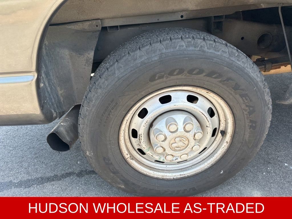 2005 Mineral Gray Metallic Clearcoat Dodge Ram 2500 ST RWD Truck