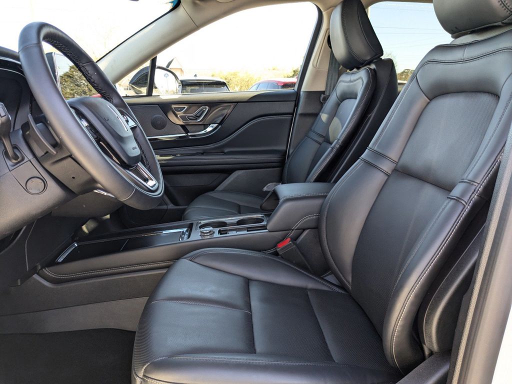 2025 Lincoln Corsair Premiere