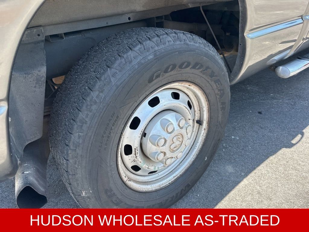 2005 Mineral Gray Metallic Clearcoat Dodge Ram 2500 ST RWD Truck