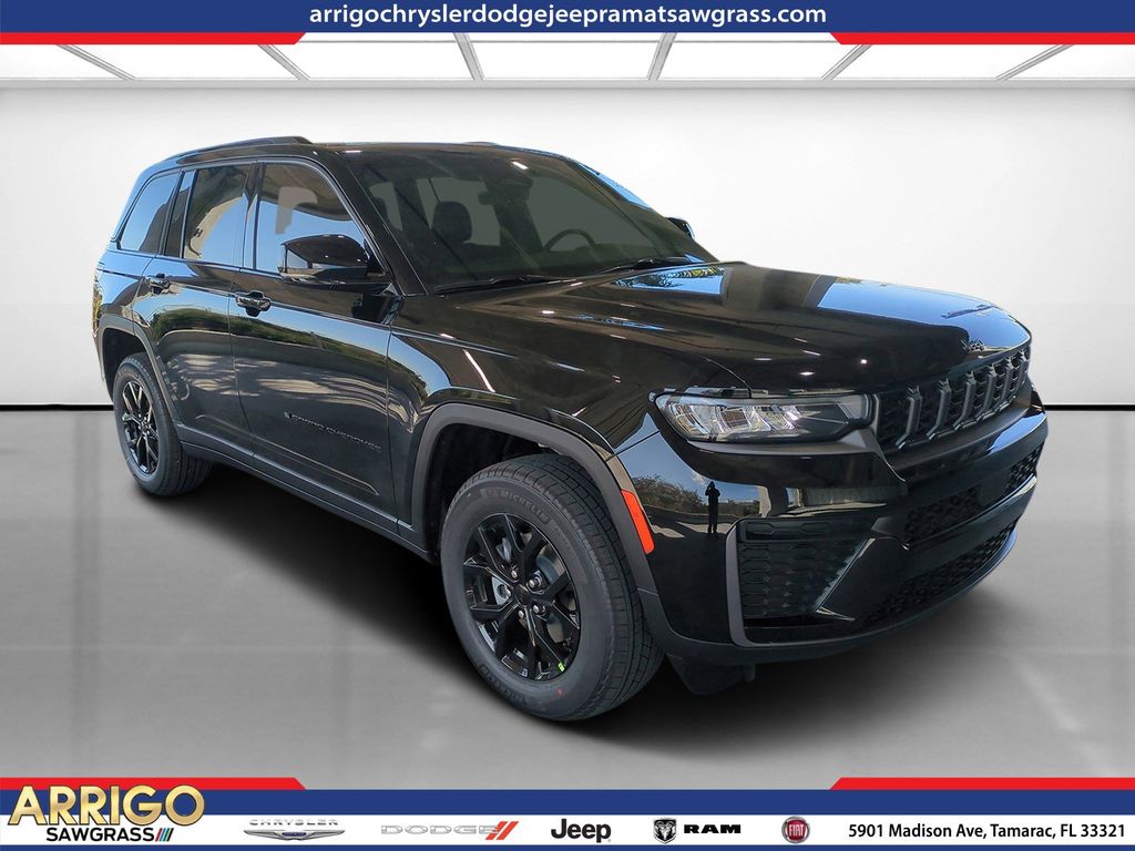 2026 Jeep Grand Cherokee Laredo