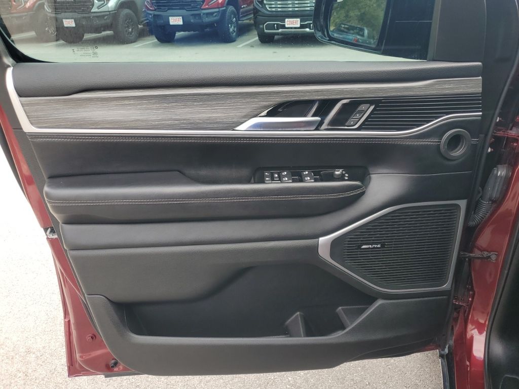 Used Car 2023 Jeep Wagoneer  Series Iii For Sale Under $50,000 In Austin, Texas