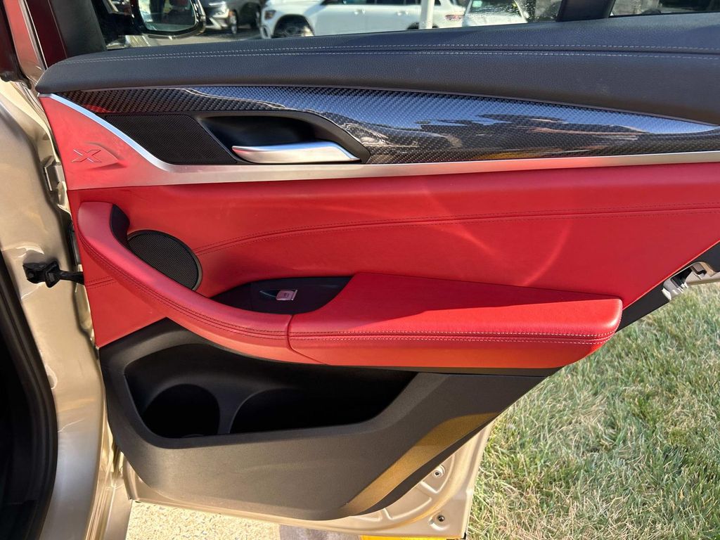 Thumbnail: 2020 BMW X4 - 23