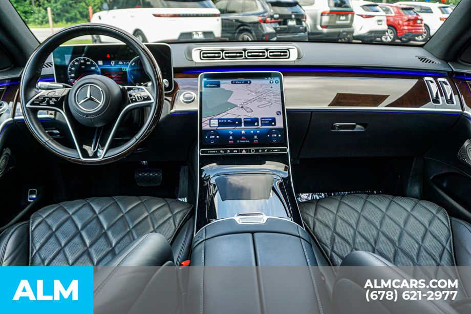 Used 2024 Black Mercedes-Benz S 580e image 25