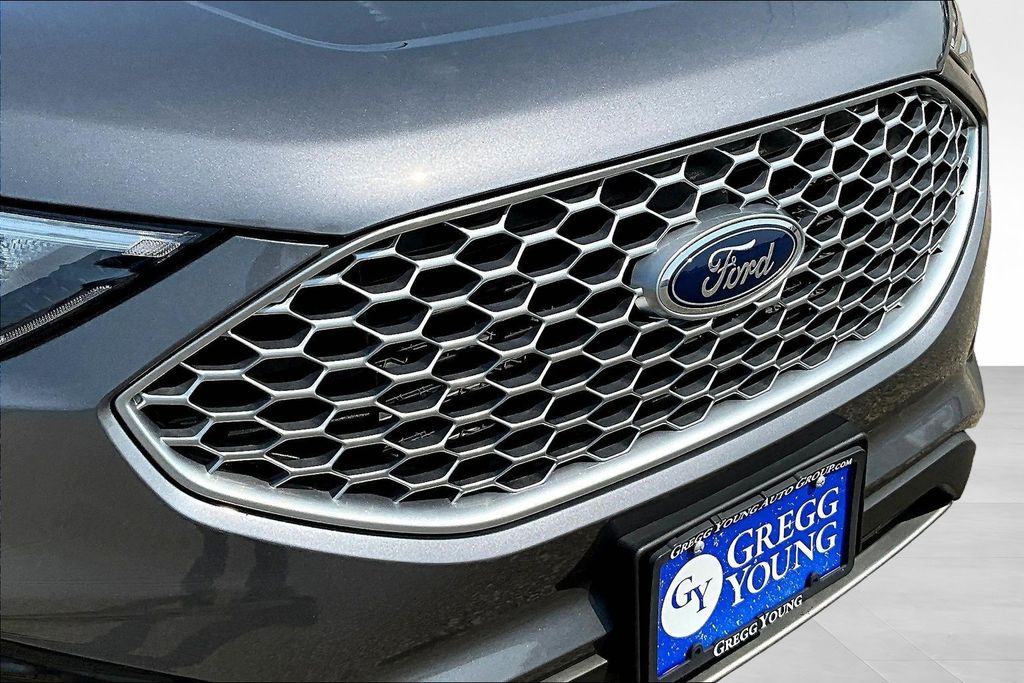 Used 2024 Ford Edge SUV