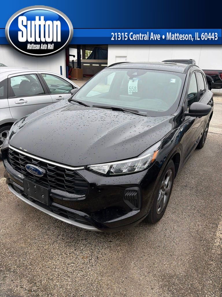 Black Metallic 2024 Ford Escape SUV / Crossover All-Wheel Drive 8-Speed Automatic