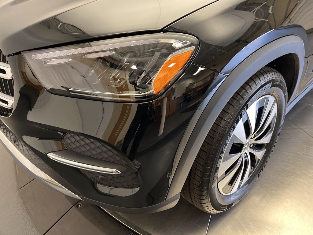 Thumbnail: 2026 Mercedes-Benz GLE - 9