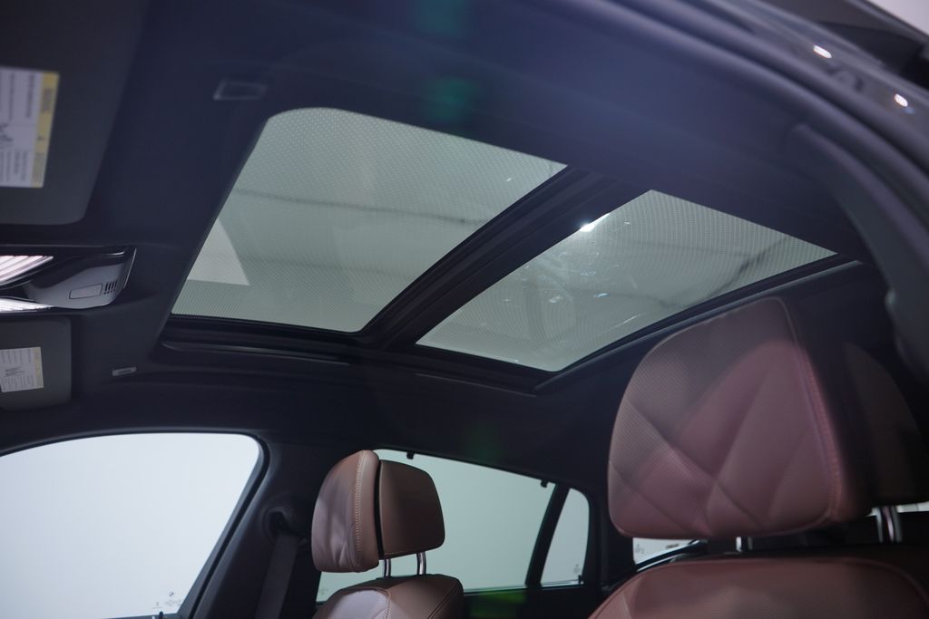 Thumbnail: 2026 BMW X6 - 8
