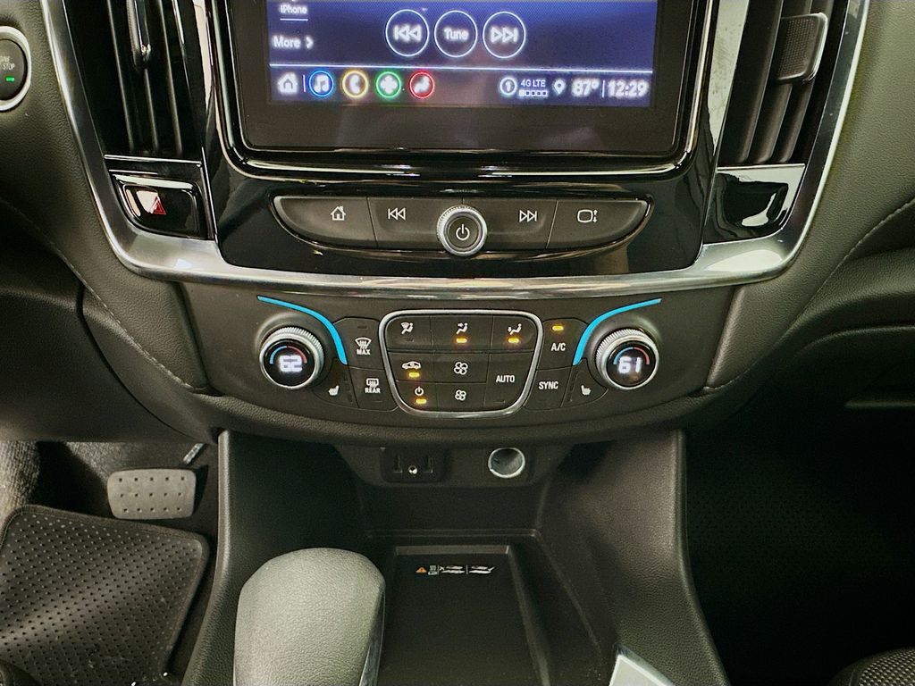 Thumbnail: 2023 Chevrolet Traverse - 15