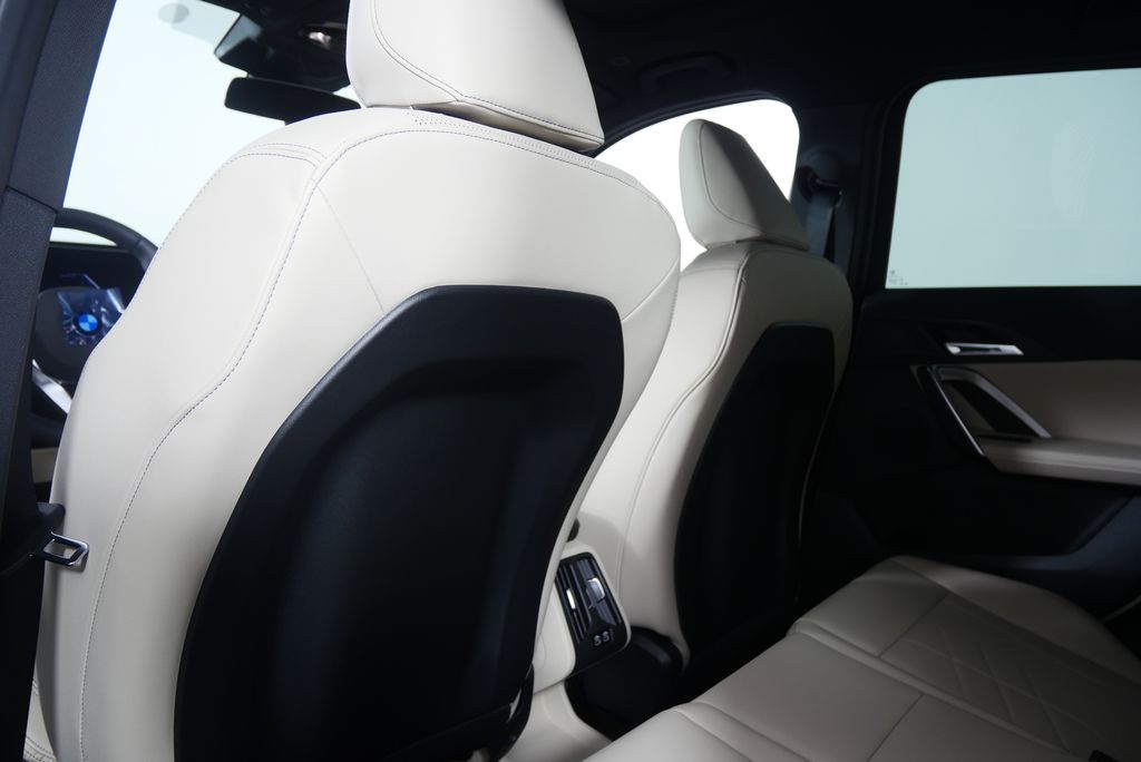 Thumbnail: 2025 BMW X1 - 16