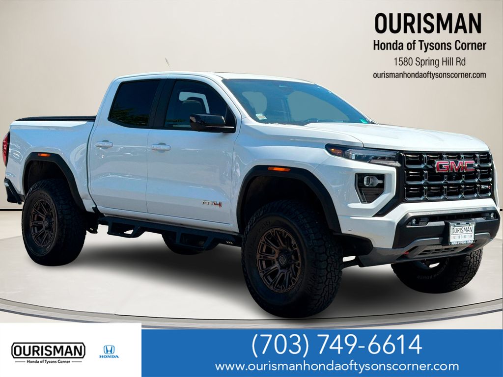 2024 GMC Canyon AT4 Crew Cab 4WD