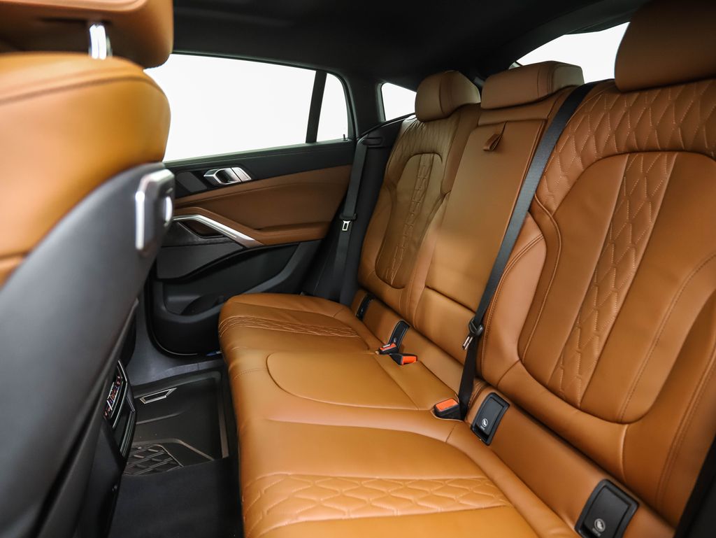 Thumbnail: 2026 BMW X6 - 22