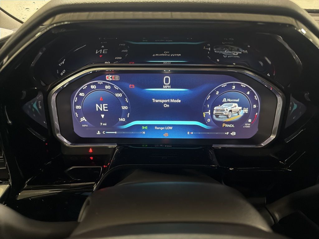 View vehicle photo 6