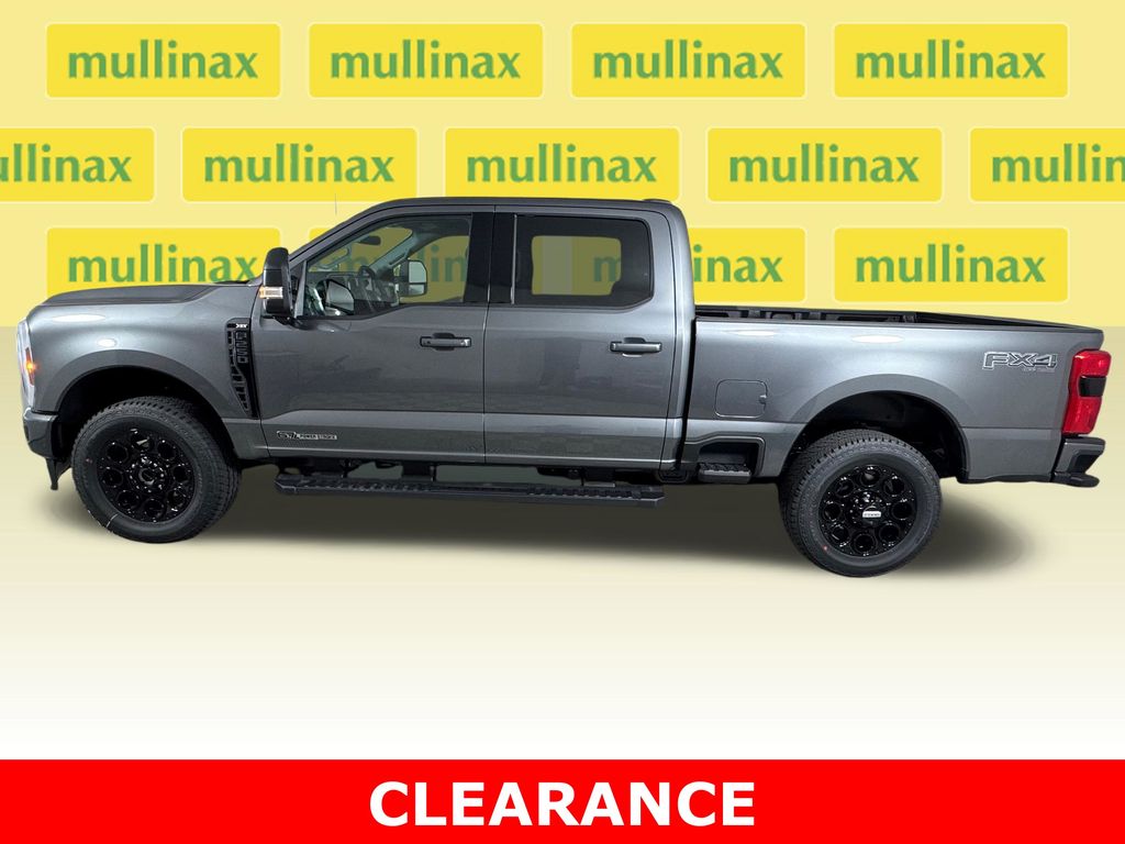 New 2026 Gray Ford XLT image 2