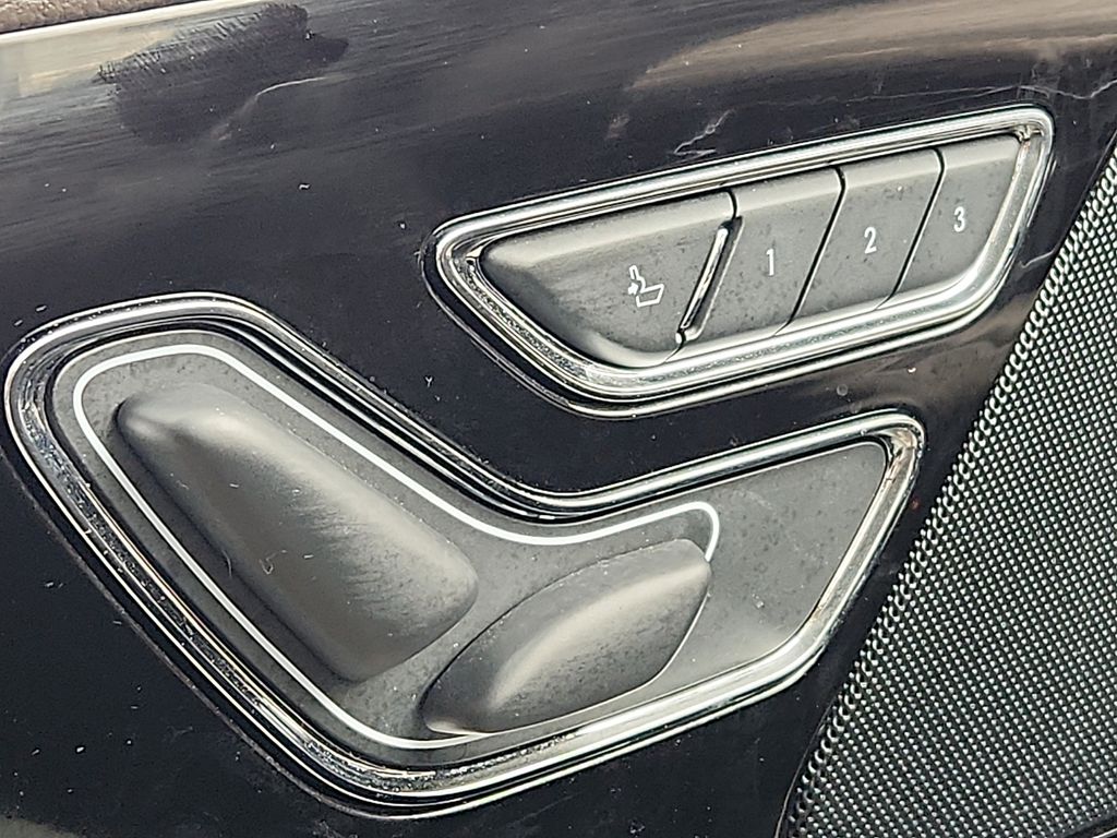 Thumbnail: 2021 Lincoln Aviator - 25