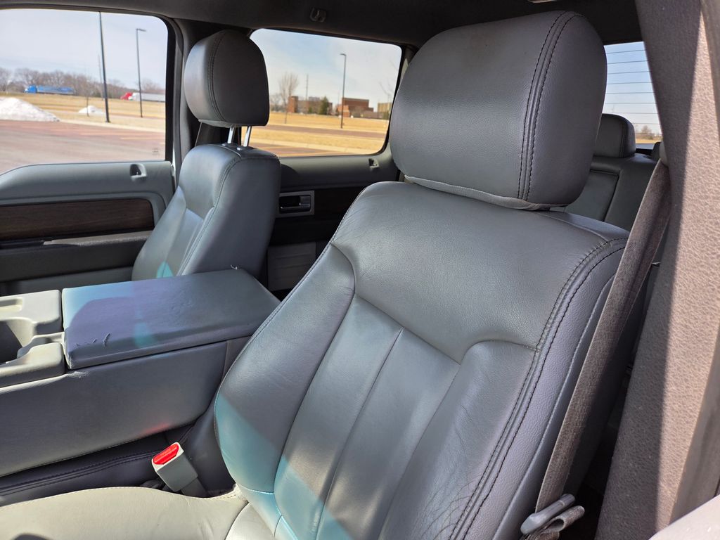 2013 Ford F-150 LARIAT