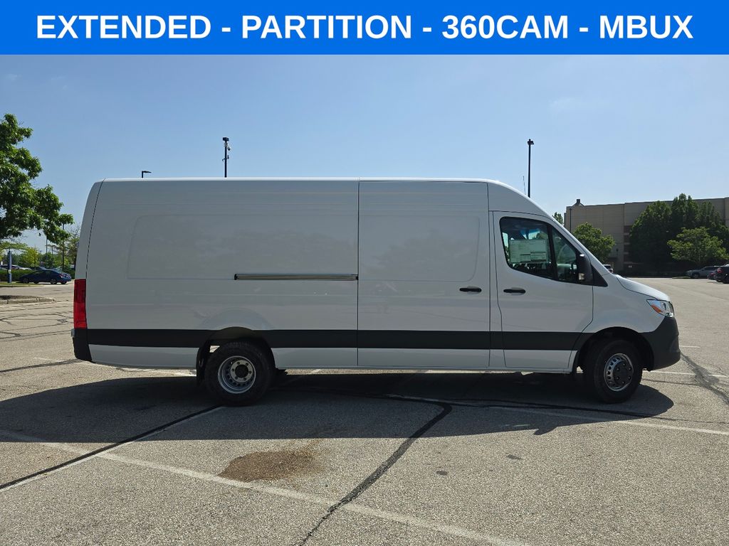 New 2026 White Mercedes-Benz Cargo 170 WB image 12
