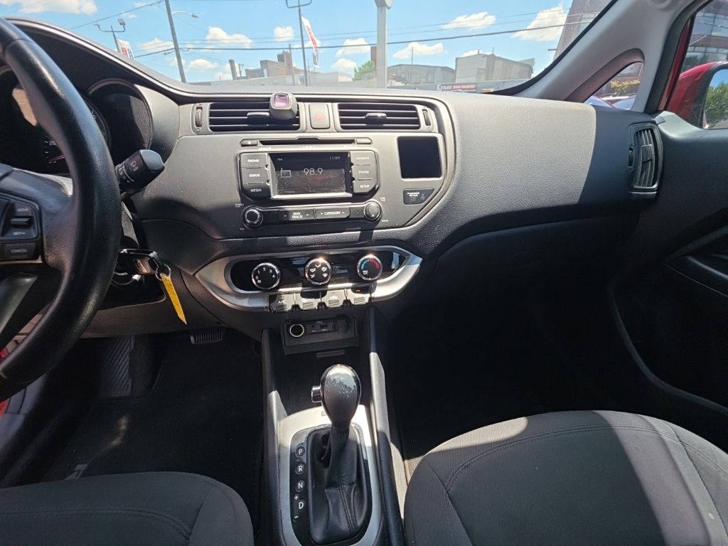 used 2013 Kia Rio car