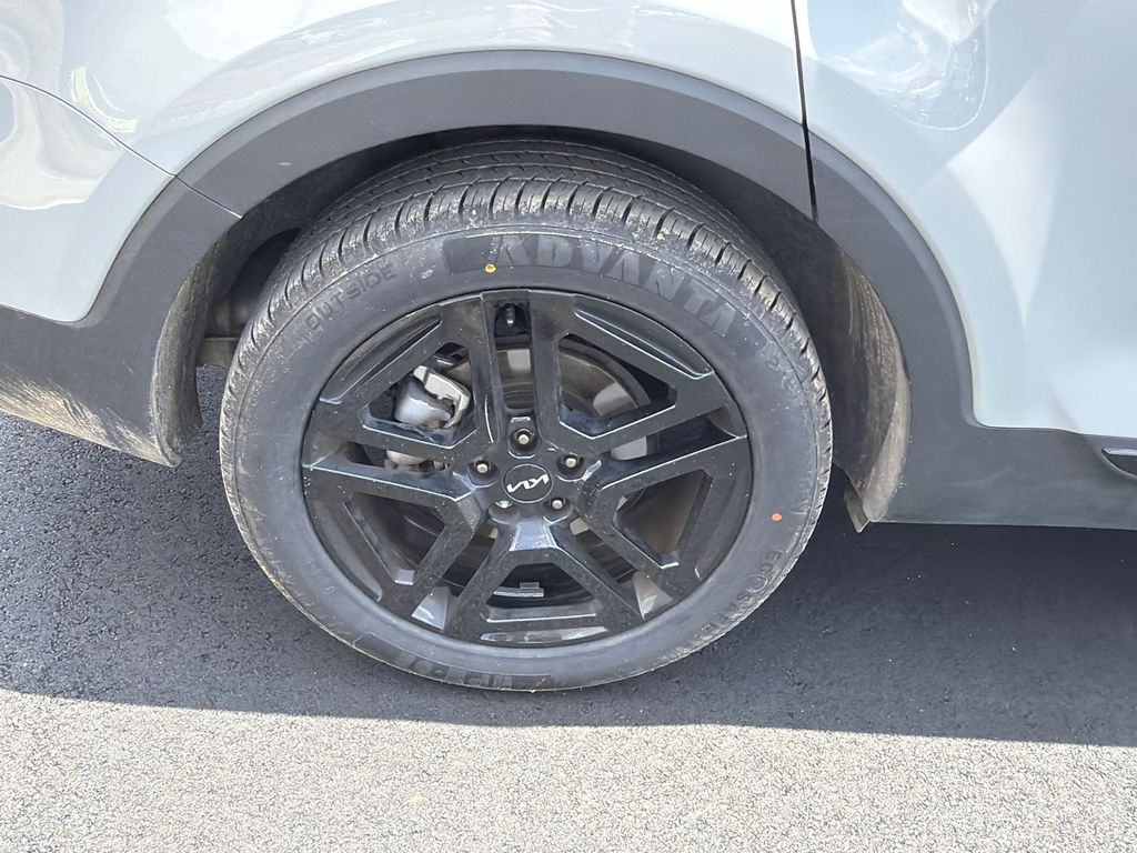 Used 2024 Gray Kia EX X-Line image 17